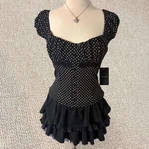 black and white polka dot top!!!